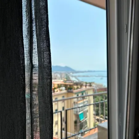 A Casa Di Roberta Apartment Salerno Exterior photo